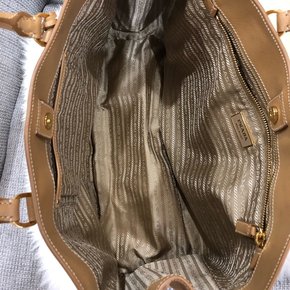 Authentic Prada Saffiano Fori Bag - Picture 5 of 6